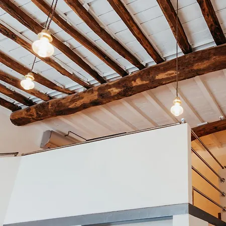 Alquadratorooms Guest house