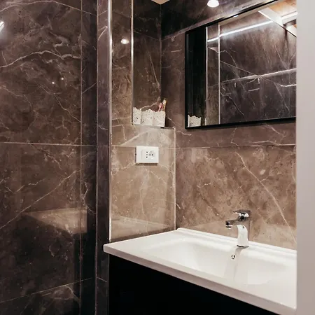 Alquadratorooms 4* La Spezia