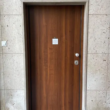 Πανσιόν Alquadratorooms 4*