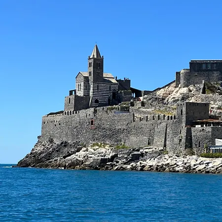 Πανσιόν Alquadratorooms 4*