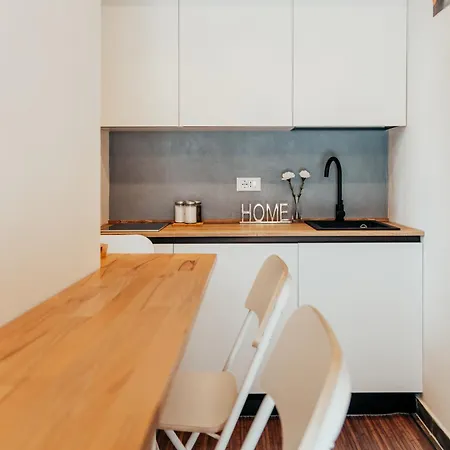 Alquadratorooms 4* La Spezia