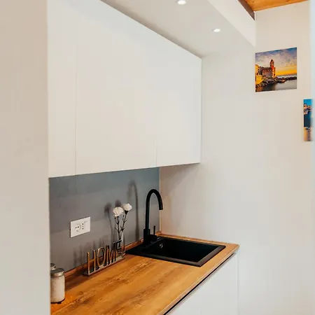 Alquadratorooms Guest house La Spezia